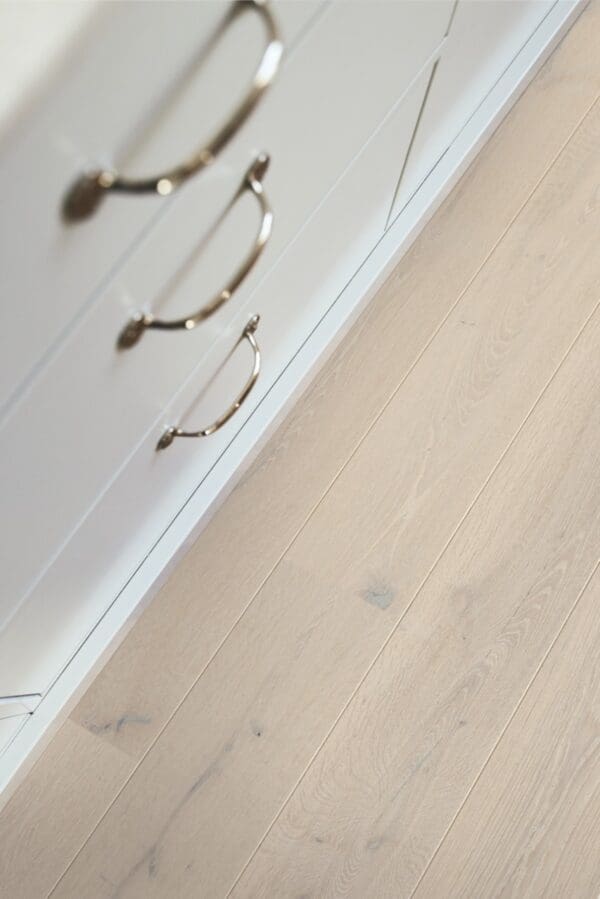 White Sand Oak - Image 2